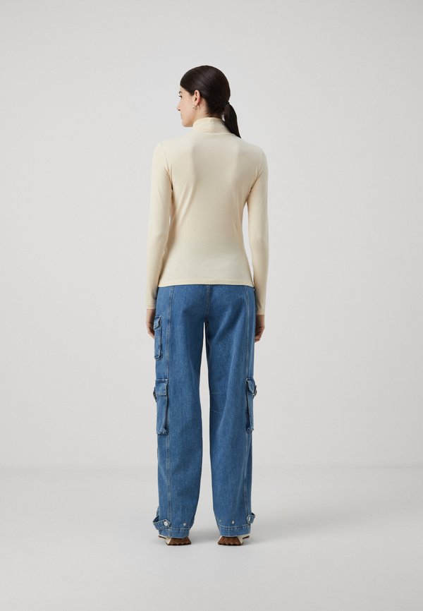 ESTER  - Long sleeved top4