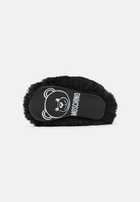 MOSCHINO NEWBORN LETTERING LOGO - První boty - black