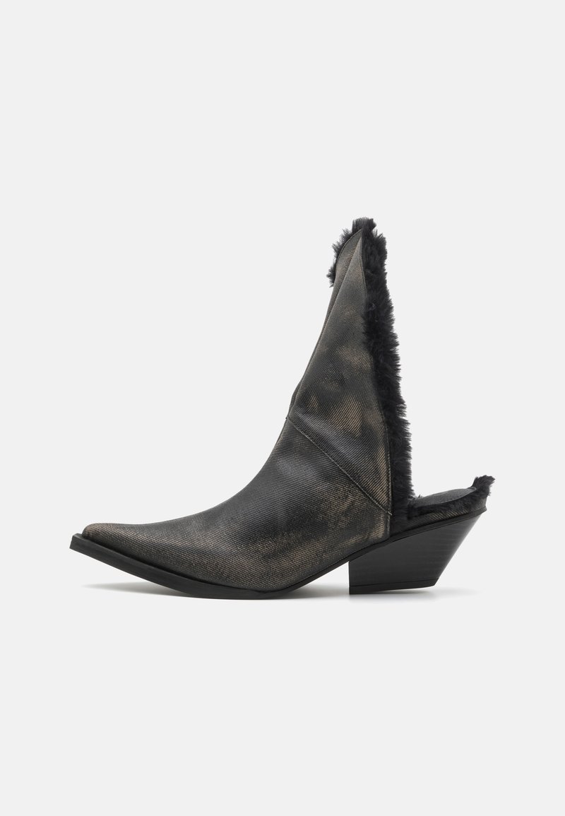 GmbH NAIMA BOOTIE - Papuci înalți - black
