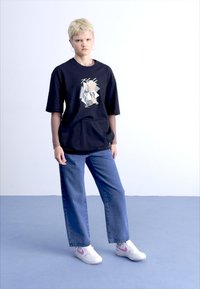 Thumbnail Image 2