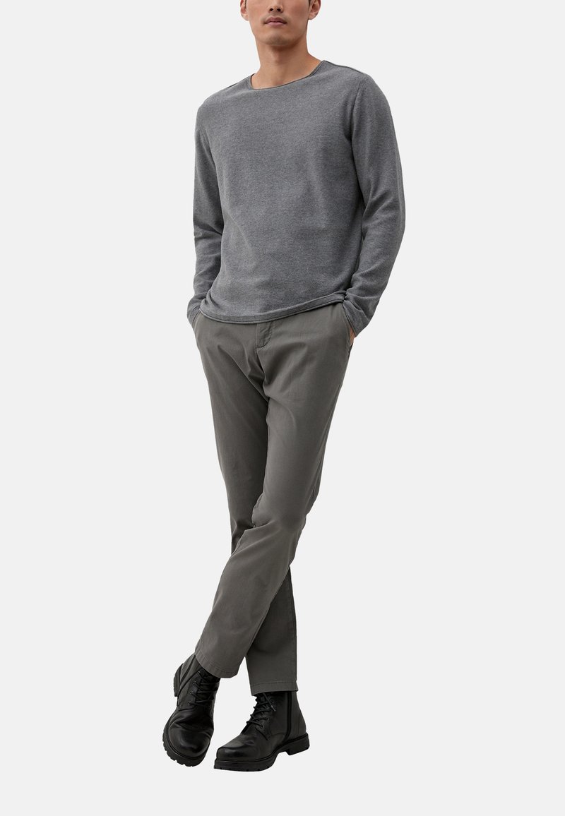 s.Oliver MIT ROLLSAUMBLENDE - Strickpullover - grau