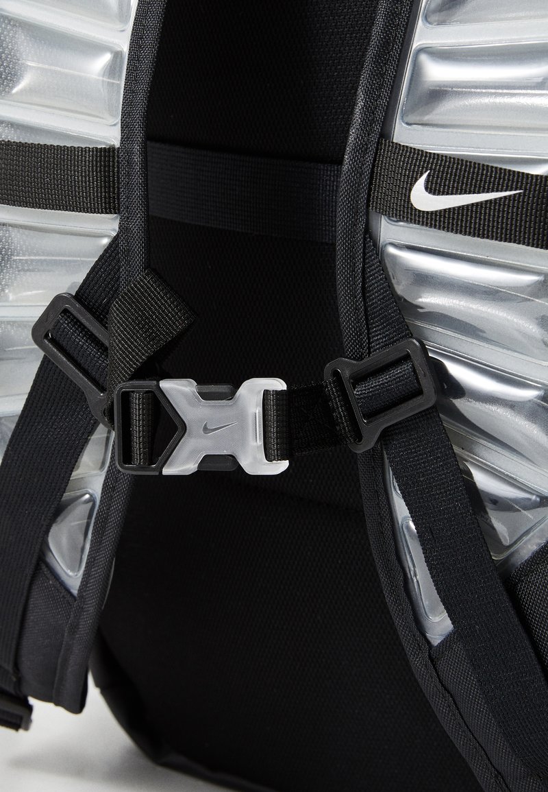 Nike Elite Backpack Nike Rucksack Silber Nike Performance VARSITY