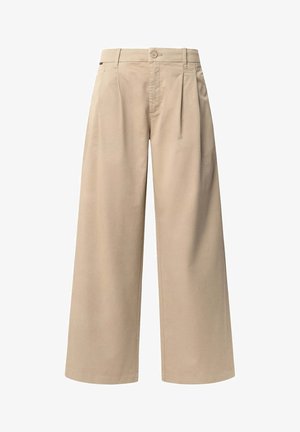 Pantalones de pierna ancha beige con dos pliegues frontales, cierre de botón y una textura suave. Diseñados para comodidad y un ajuste holgado.