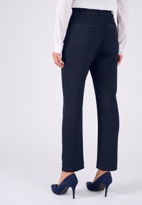 Damart FLUIDE - Chino - navy blazer