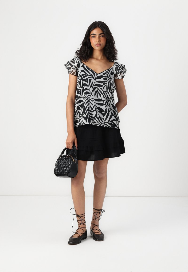 ONLY ONLSYLVIE LIFE FRILL TOP - Blúz - navy blazer jungle/sötétkék