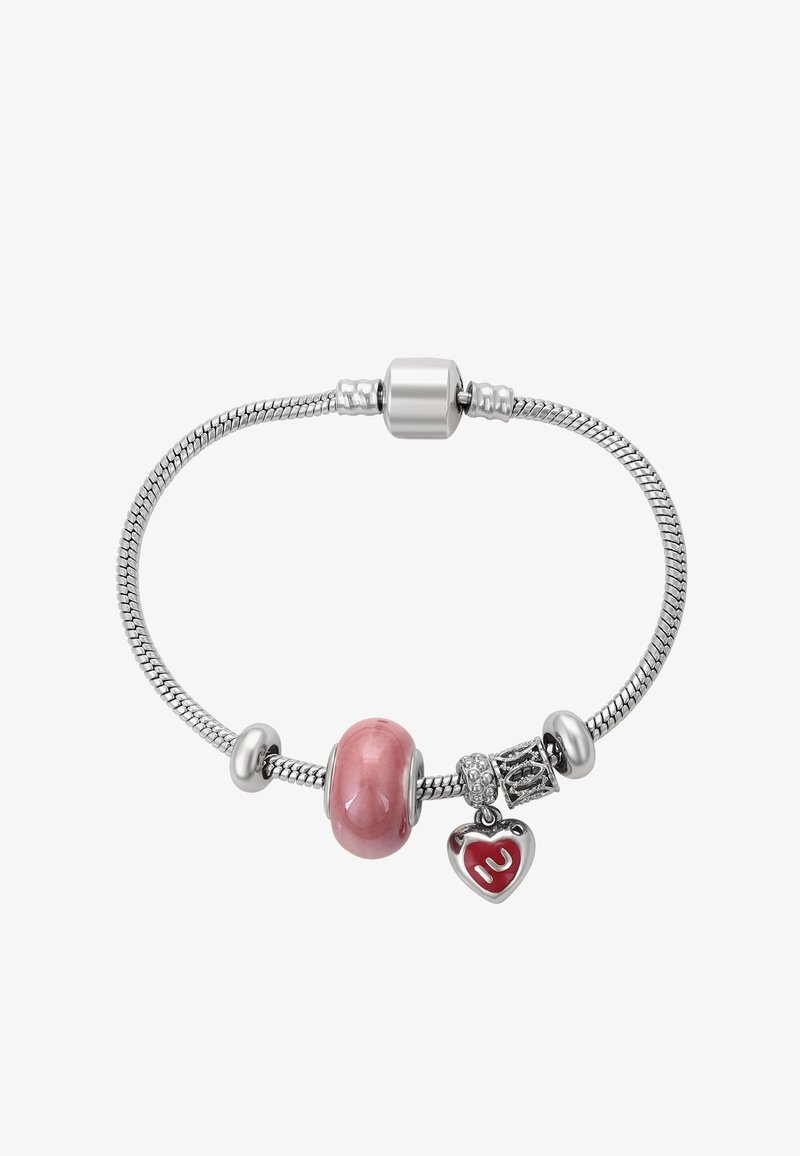 Bracciale con charm in argento, dotato di una perlina in vetro rosa, un charm a forma di cuore con un accento rosso e un separatore decorativo, caratterizzato da un motivo testurizzato.