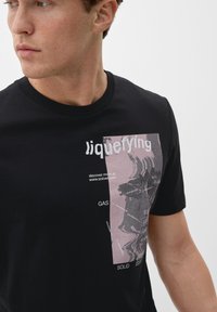 s.Oliver MIT FRONTPRINT - T-shirt z nadrukiem