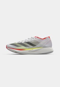 ADIZERO TAKUMI SEN 10 - Utcai futócipők - cloud white   core black   lucid red