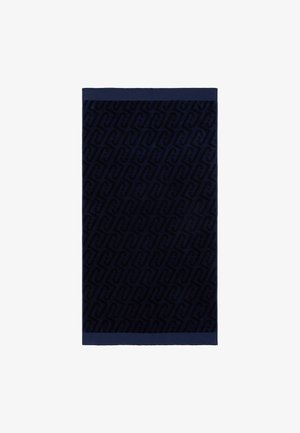 Donkerblauwe rechthoekige handdoek met een subtiel herhalend patroon van in elkaar grijpende schakels en effen blauwe randen boven en onder.