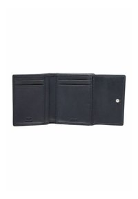 Portefeuille en cuir noir au design compact et à rabat. Comprend plusieurs emplacements pour cartes et une fermeture à pression pour plus de sécurité. Texture lisse.