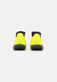 adidas Performance PREDATOR LEAGUE LL TF - Botines de fútbol para césped - team solar yellow 2/core black/solar red