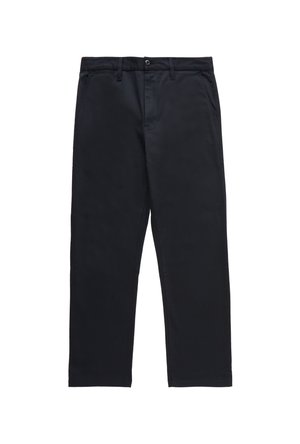 Pantalones negros de tejido suave, con un corte regular, cierre de cremallera y botón, bolsillos laterales y diseño de pierna recta.