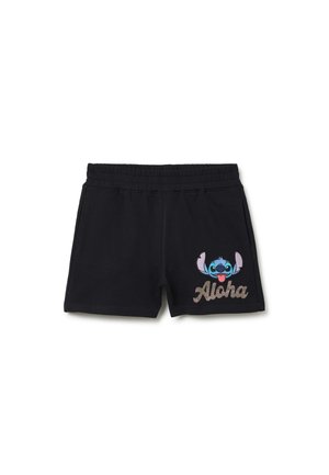Sorte shorts med elastisk talje og forlommer, med en farverig Stitch-figur og teksten "Aloha" på højre ben.