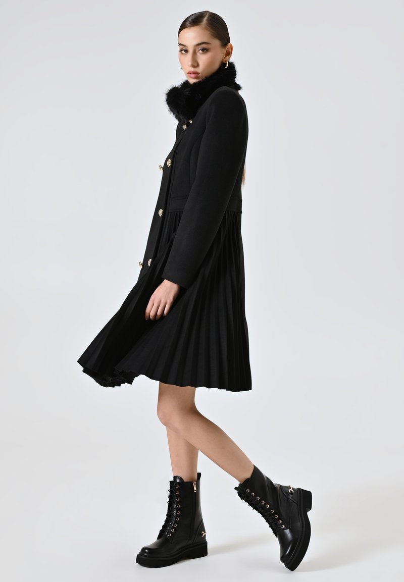 Manteau De Chasse Irish Hunter Classics - Femme - Noir - Taille 40 - Jupe (Occasion)