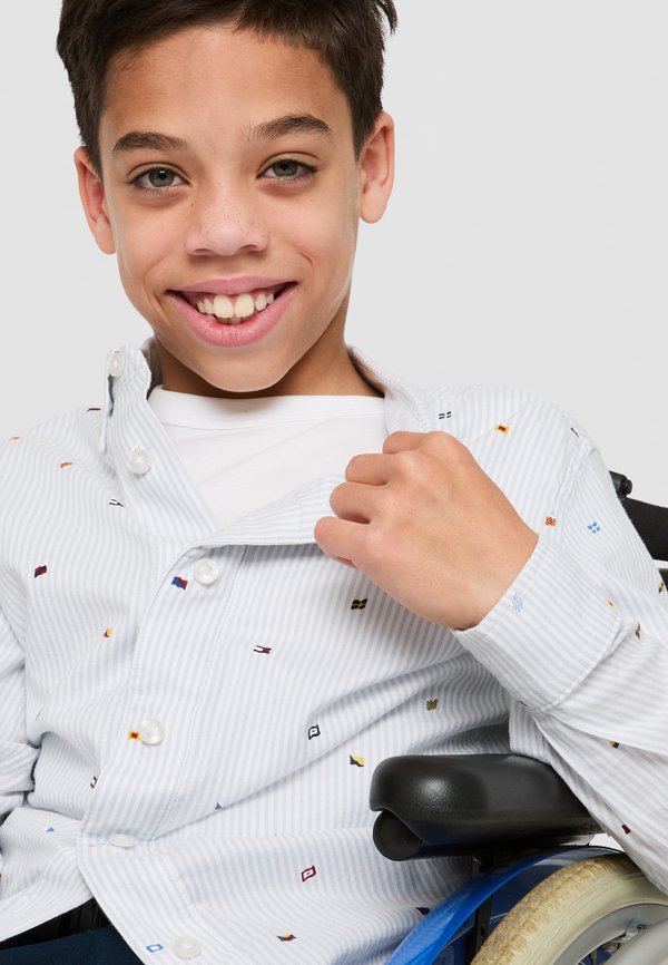 ADP ALL OVER FLAG PRINT SHIRT LS - Shirt4