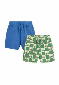 Zwei Shorts: eine einfarbig blau, die andere mit einem Muster aus grünen und cremefarbenen Quadraten, die Traktorillustrationen zeigen. Mit elastischen Taillenbündchen.