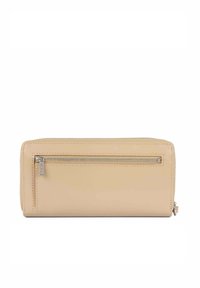 Portafoglio in pelle beige con una superficie liscia, caratterizzato da una tasca con zip sul davanti e dettagli in metallo argentato. Forma rettangolare.