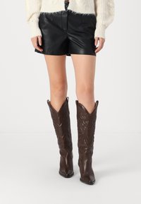 ONLY ONLRAVEN HERO  - Shorts - black