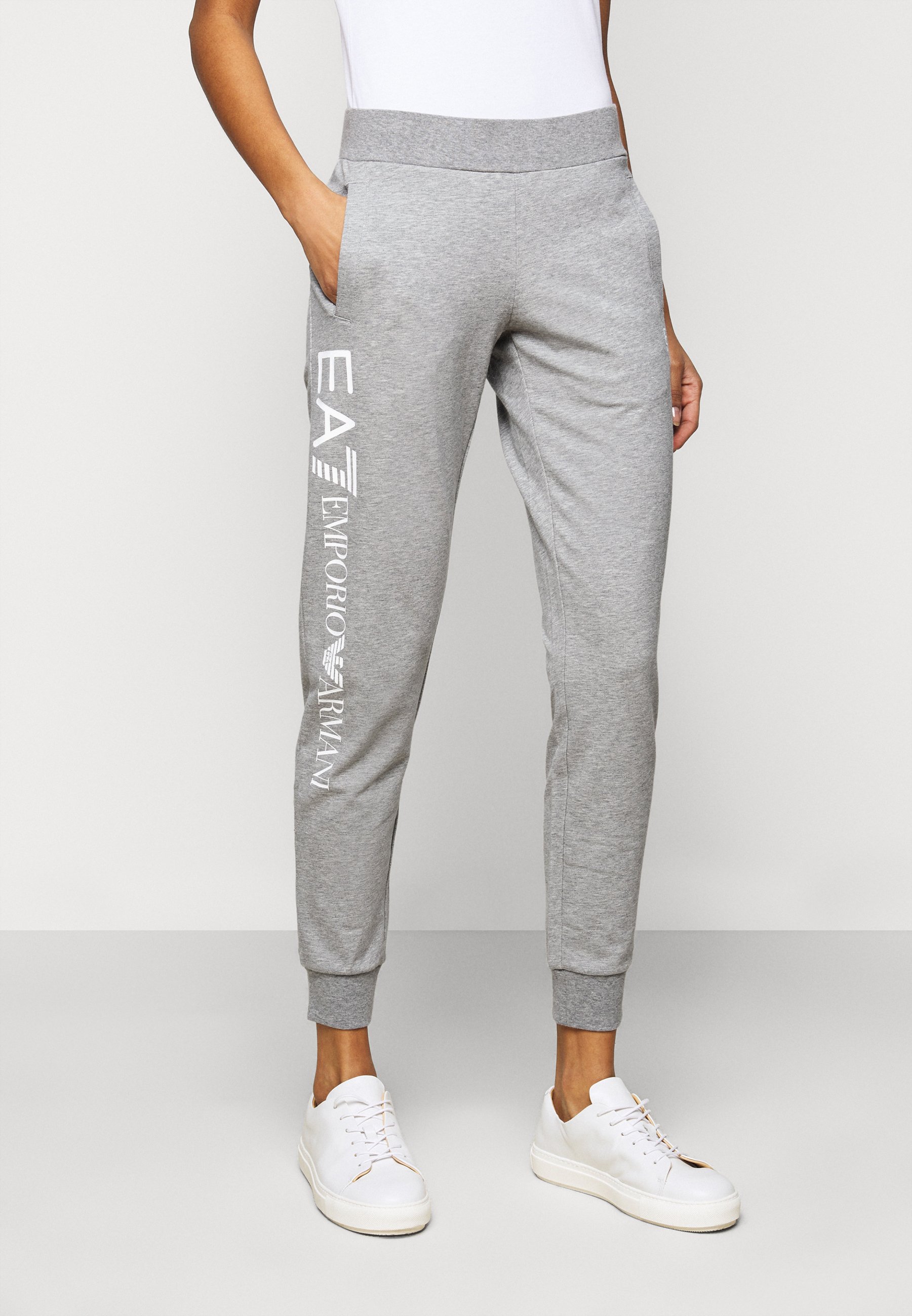 pantaloni ea7