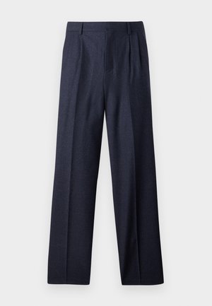 Pantalones de lana azul marino con un corte ajustado, que presentan un frente plisado y piernas anchas. Textura suave y líneas limpias, adecuados para ocasiones formales.