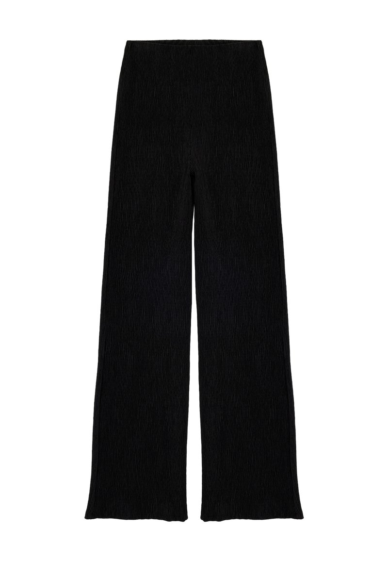 Zwarte wijde broek met een gestructureerd, geribbeld patroon. Heeft een hoge taille en een losse pasvorm, wat zorgt voor een vloeiende silhouet.