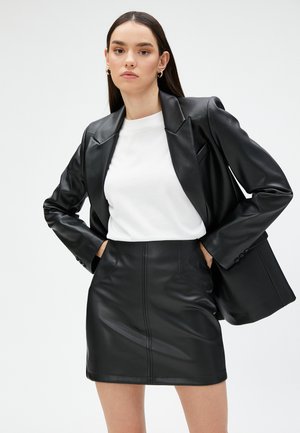 Vero Moda VMOLYMPIA HW SHORT PL SKIRT NOOS Black