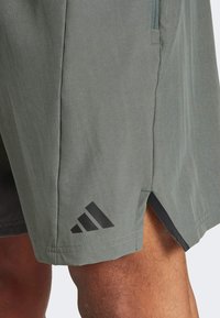 adidas Performance D4T WORKOUT  - Sports shorts - legend ivy