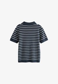 Neselectat, navy white