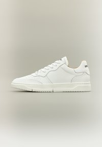 Non sélectionné, white