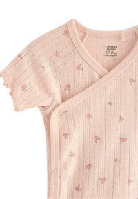 Rosa bomullsbodysuit för baby med korta ärmar, v-ringning, blommönster, strukturerade ränder och tryckknappar framtill.