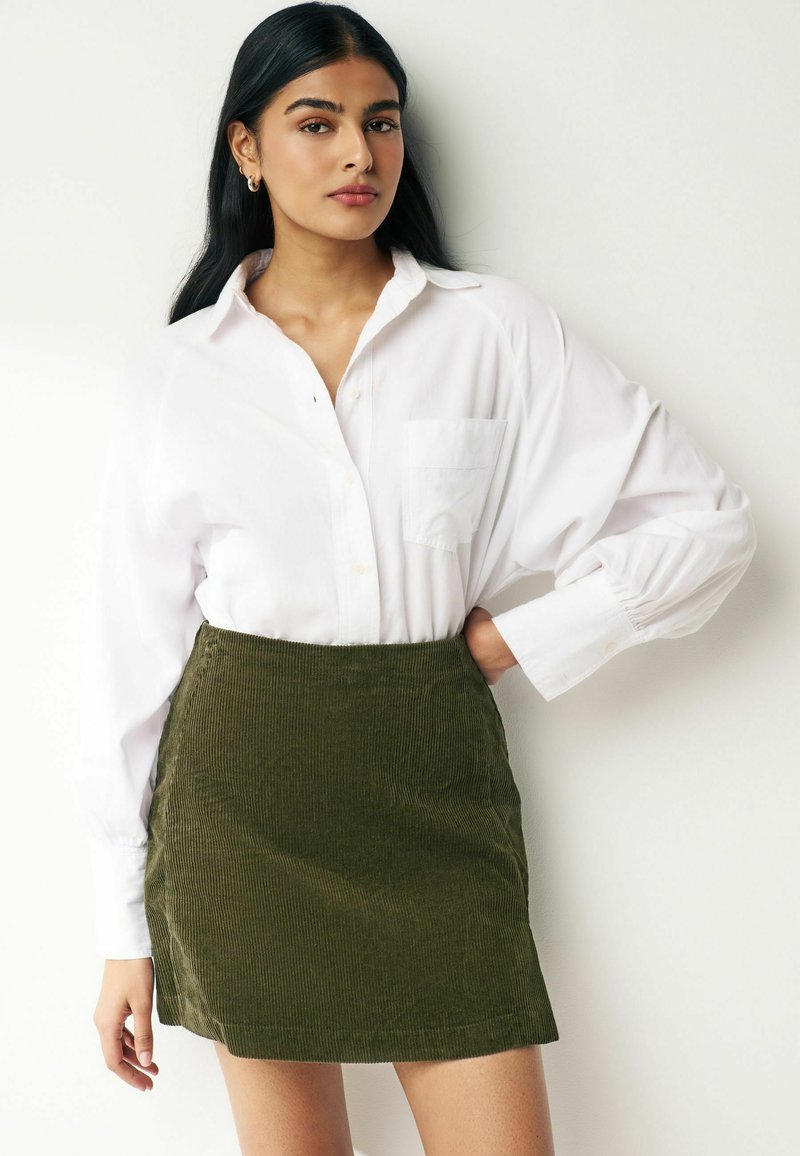 Next PETITE - Minisvārki - khaki green
