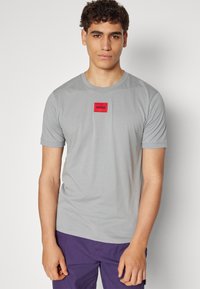 HUGO DIRAGOLINO - T-shirts - medium grey