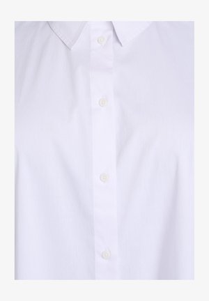 Biała koszula z guzikami, wykonana z gładkiej bawełny. Posiada klasyczny kołnierzyk oraz pięć guzików z przodu, prezentując czystą, gładką fakturę.