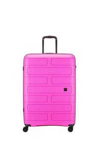 Hartschalenkoffer in leuchtendem Pink, mit horizontalen Rillen, einem ausziehbaren Griff und vier schwarzen Rollen für eine einfache Mobilität.