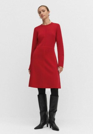 Stickad klänning - red