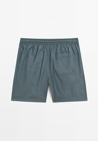 Pantaloni da bagno grigi da uomo con cintura elasticizzata, tasca posteriore singola e tessuto morbido e leggero. Design semplice senza fantasie.
