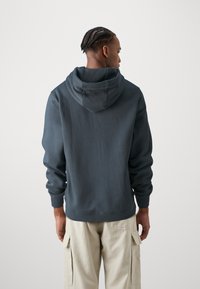 Tommy Jeans FLAG ZIP THRU - Sweat à capuche - new charcoal