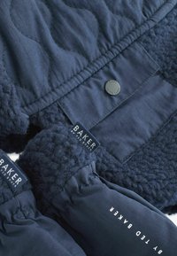 Baker by Ted Baker SET - Mössa - navy
