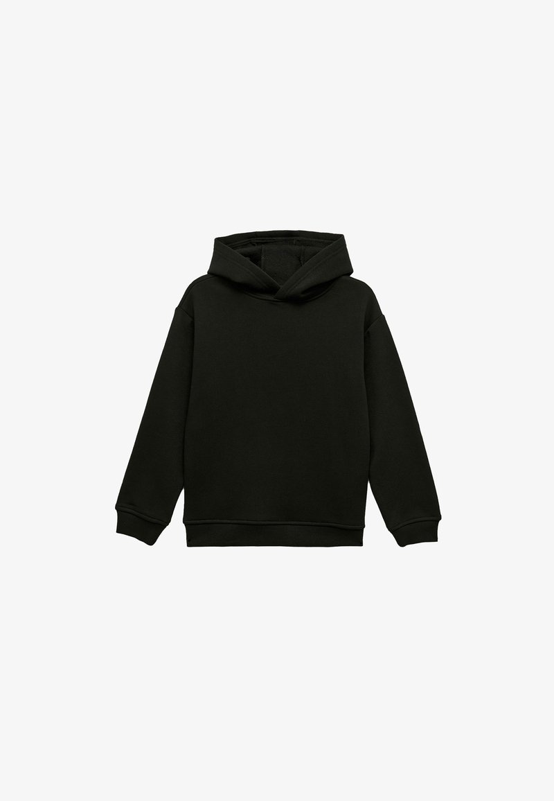Czarna bluza z kapturem wykonana z miękkiego materiału. Posiada przednią kieszeń typu kangur, długie rękawy oraz luźny krój. Prosty design bez wzorów.