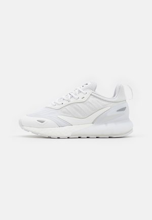 ZX 2K BOOST 2.0 UNISEX - Sneakers laag - footwear white/core black