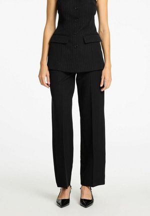 Selected Femme MIT WEITEM BEIN NADELSTREIFEN - Trousers - black