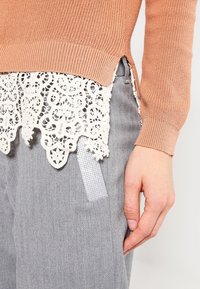 Dorothy Perkins Sweter