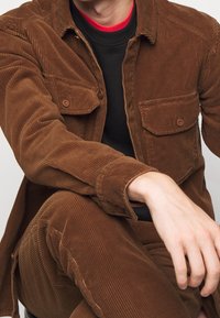 CLOSED Broek - brown