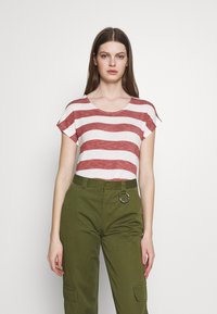 Vero Moda VMWIDE STRIPE  - T-shirt estampada - marsala/snow white
