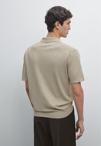 Massimo Dutti SHORT SLEEVE POLO COLLAR - Polotričko - light green