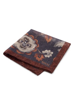 Pochette pliée bleu foncé et marron à motif floral avec des designs de fleurs beige et orange et la marque "BOGGI" sur fond blanc.