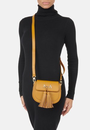 L'Atelier Du Sac Skuldertasker - honey