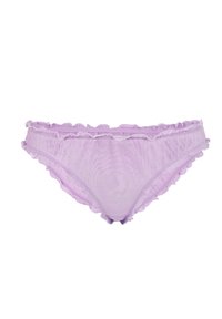 Sous-vêtement bikini en dentelle lavande avec un bord volanté le long de la taille et des ouvertures des jambes sur fond blanc.