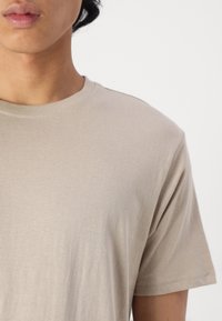 Denim Project DPM3 PACK T-SHIRT - T-paita - galcier grey/beige/pegeant blue