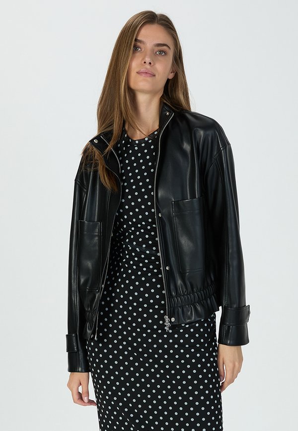 Kunstlederjacke